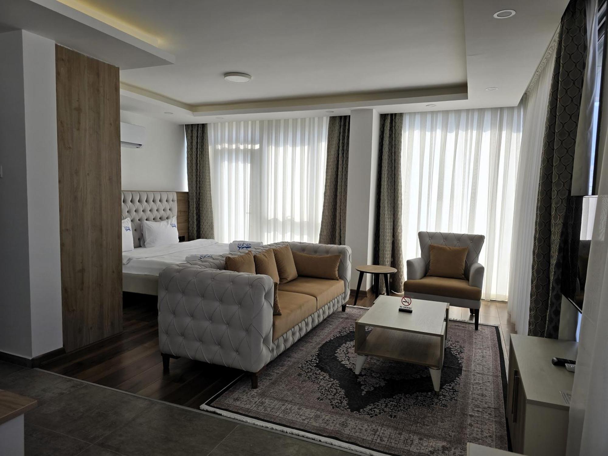 Nurel Shark Residence Kyrenia  Exterior photo
