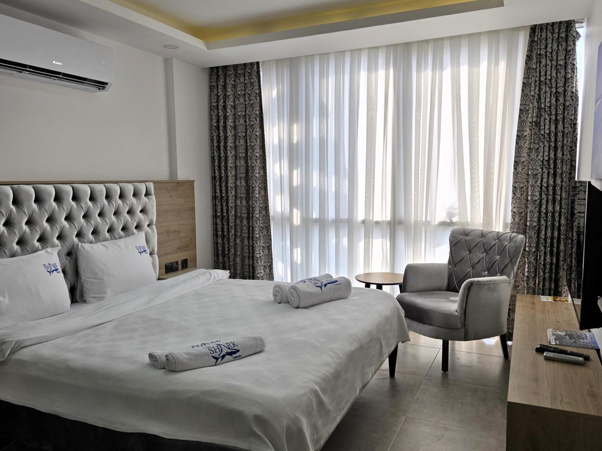 Nurel Shark Residence Kyrenia  Exterior photo